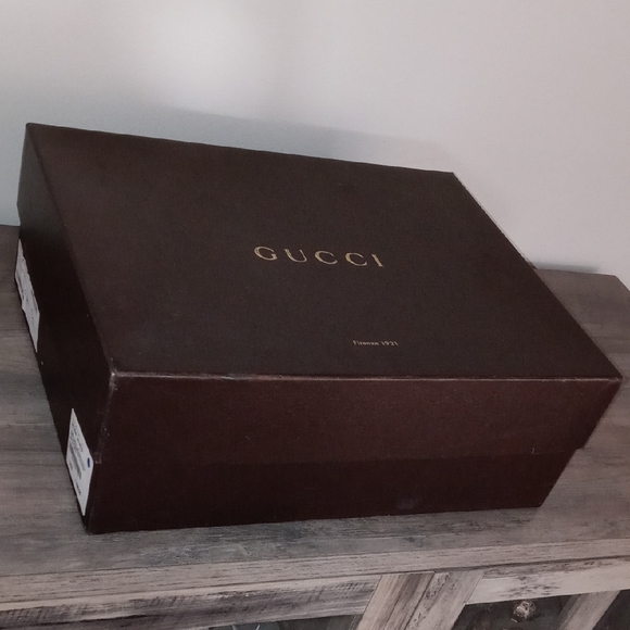 Gucci Box - Picture 1 of 10